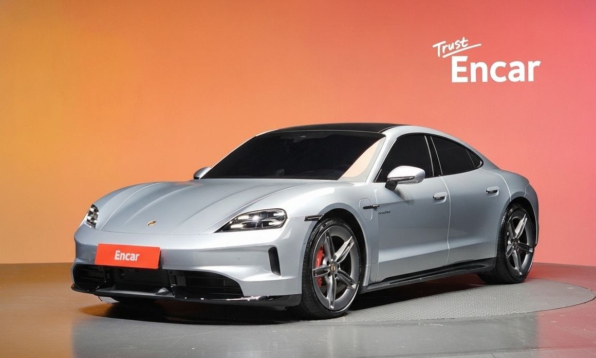 Porsche Taycan 2026