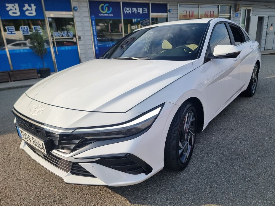 Hyundai AVANTE 2024