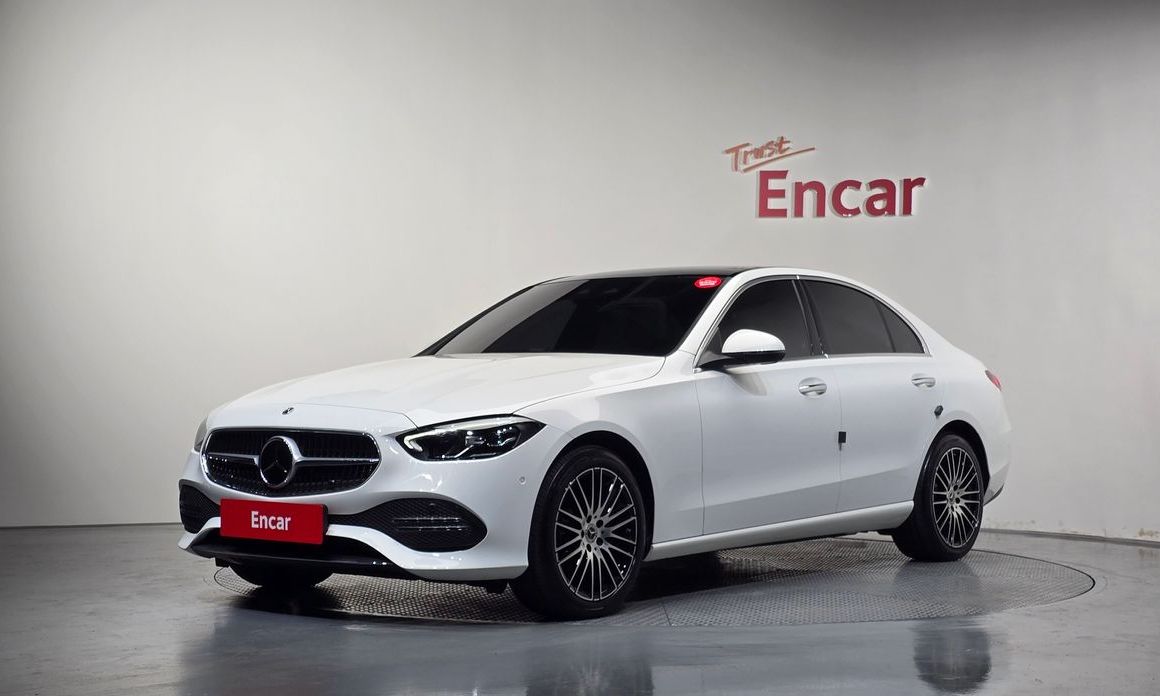 Mercedes-Benz C-Class 2025