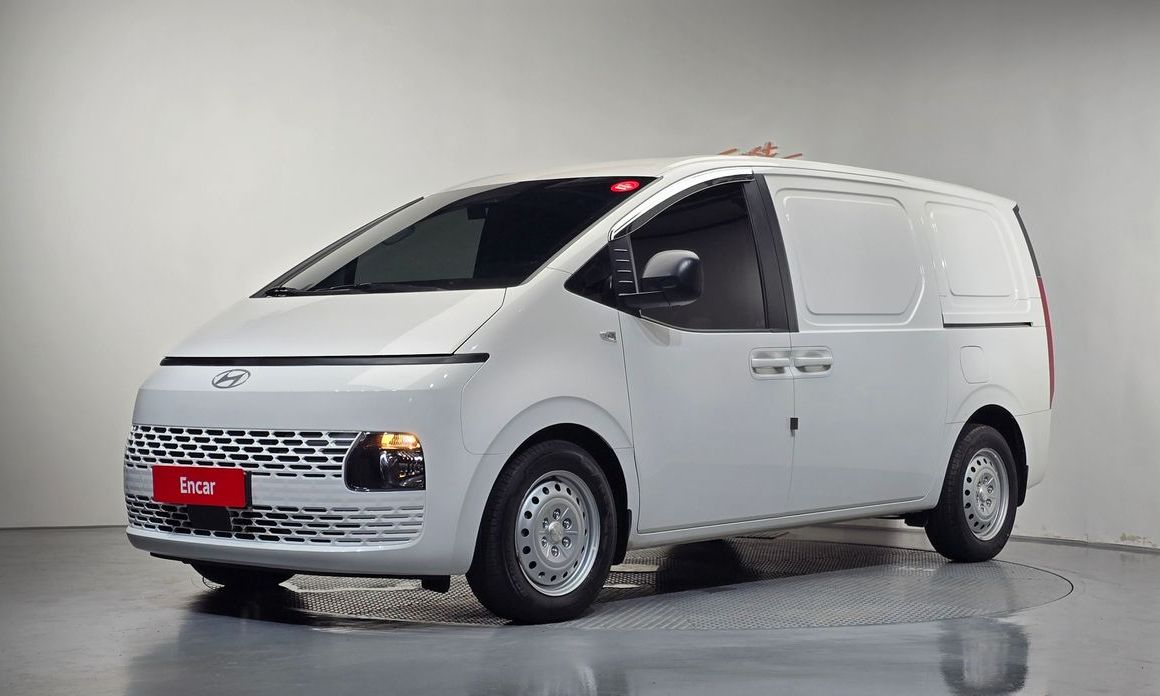 Hyundai Staria 2025