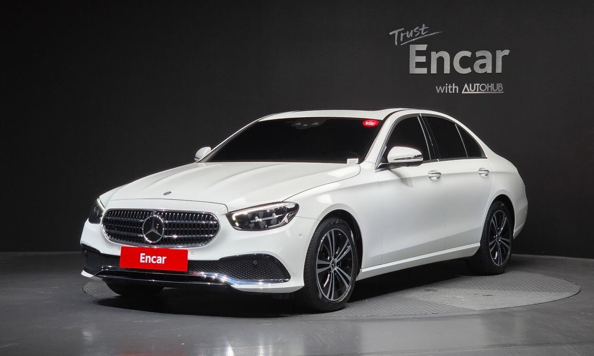 Mercedes-Benz E-Class 2022