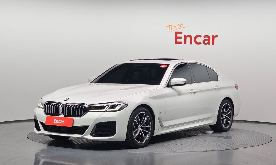 BMW 5-Series 2023