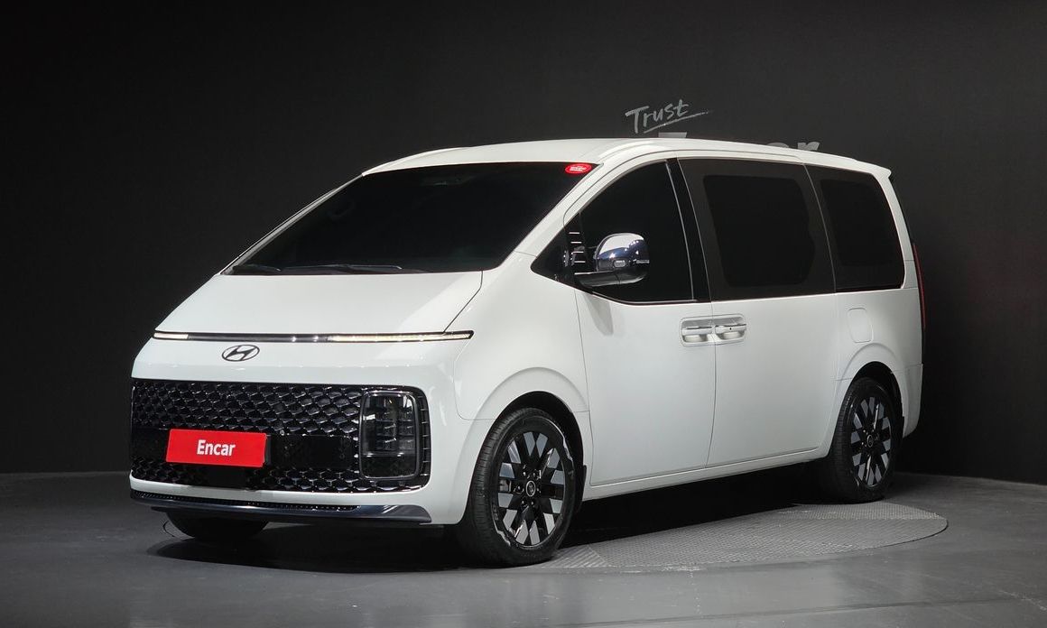 Hyundai Staria 2025