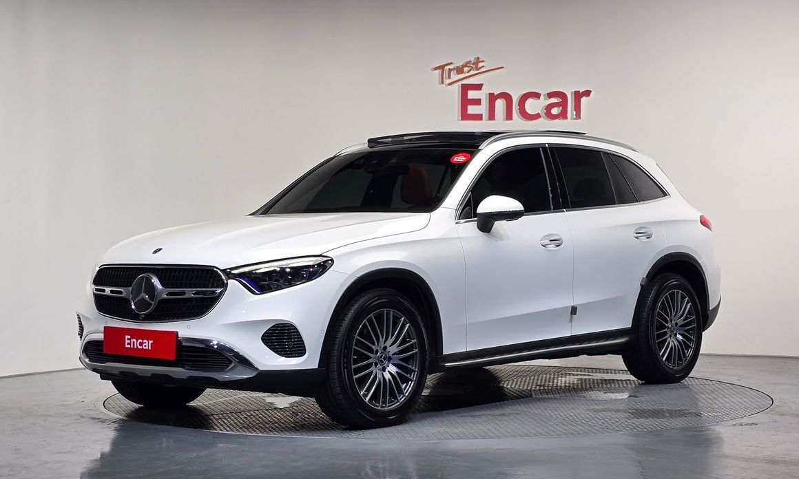 Mercedes-Benz GLC-Class 2023