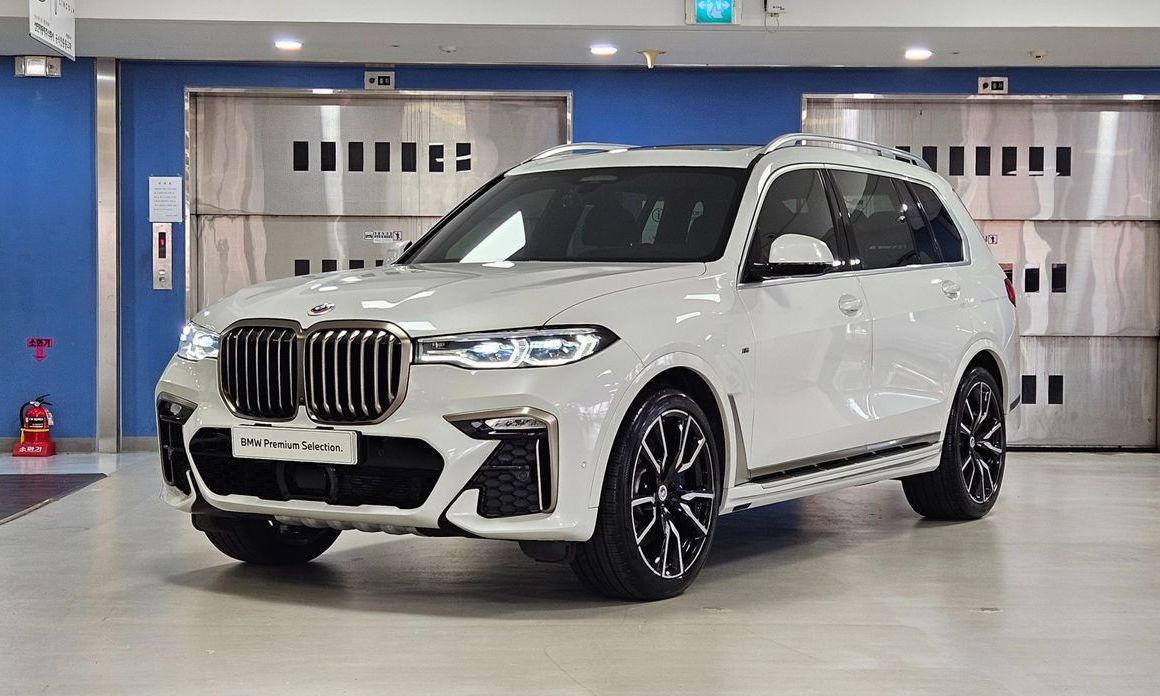BMW X7 2021