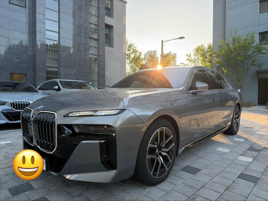 BMW 7-Series 2023