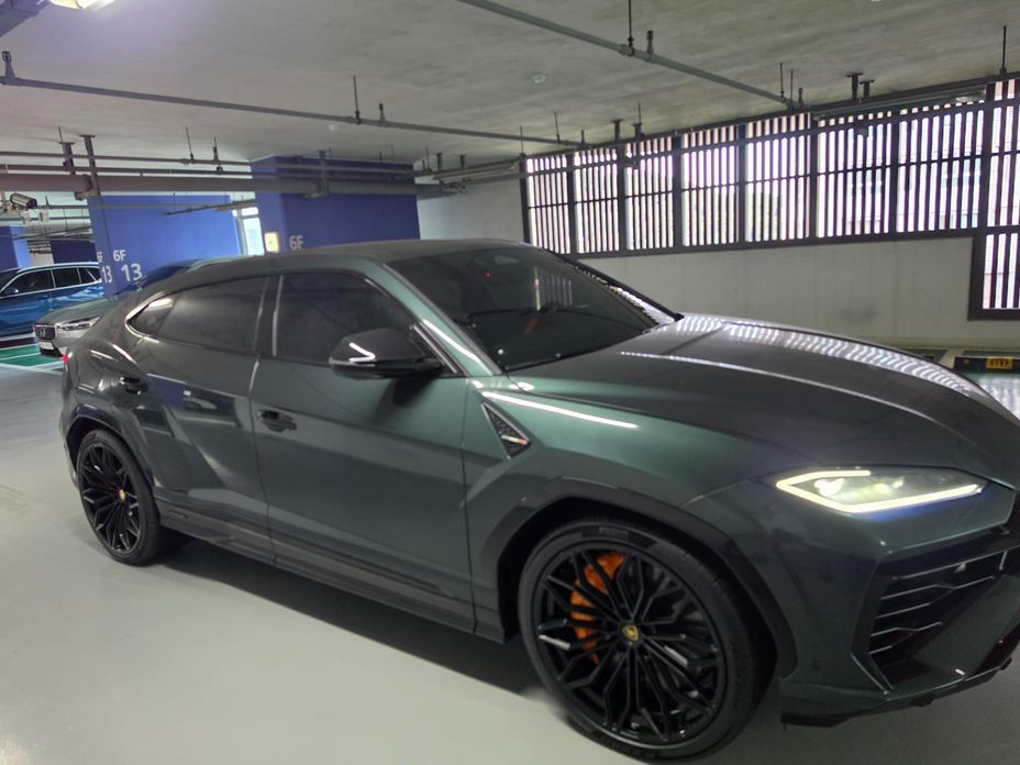 Lamborghini Urus 2026