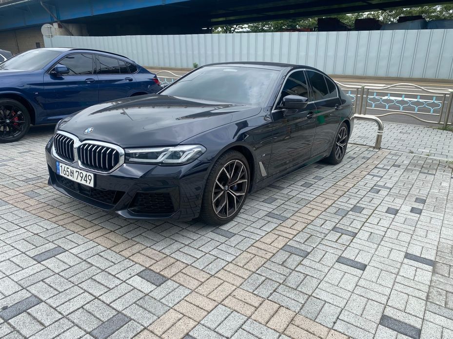 BMW 5-Series 2022