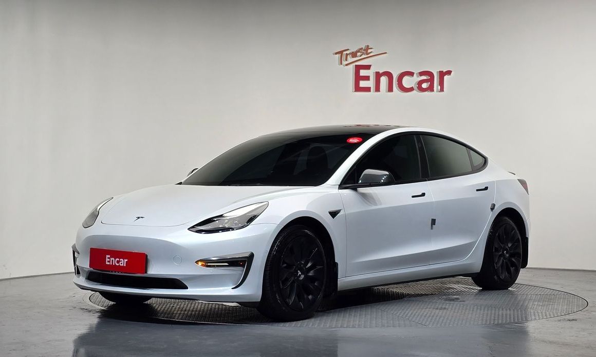Tesla Model 3 2022