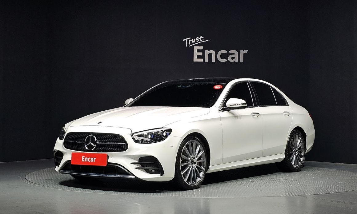 Mercedes-Benz E-Class 2022