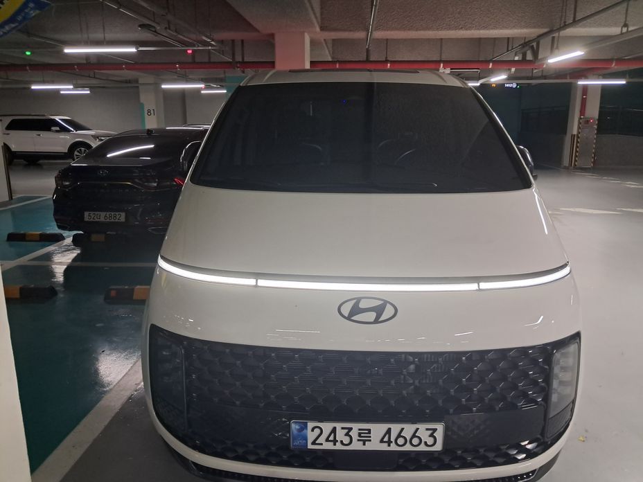 Hyundai Staria 2025