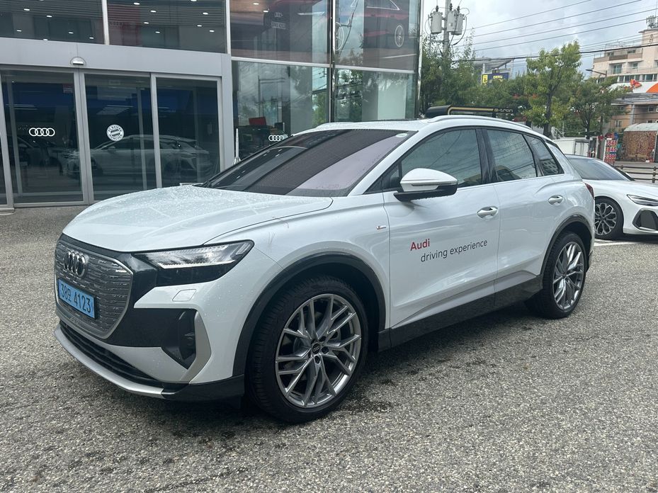 Audi Q4 e-tron 2026