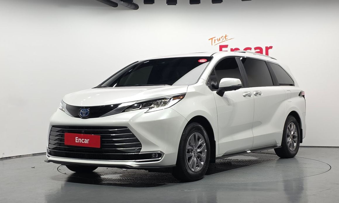 Toyota Sienna 2025