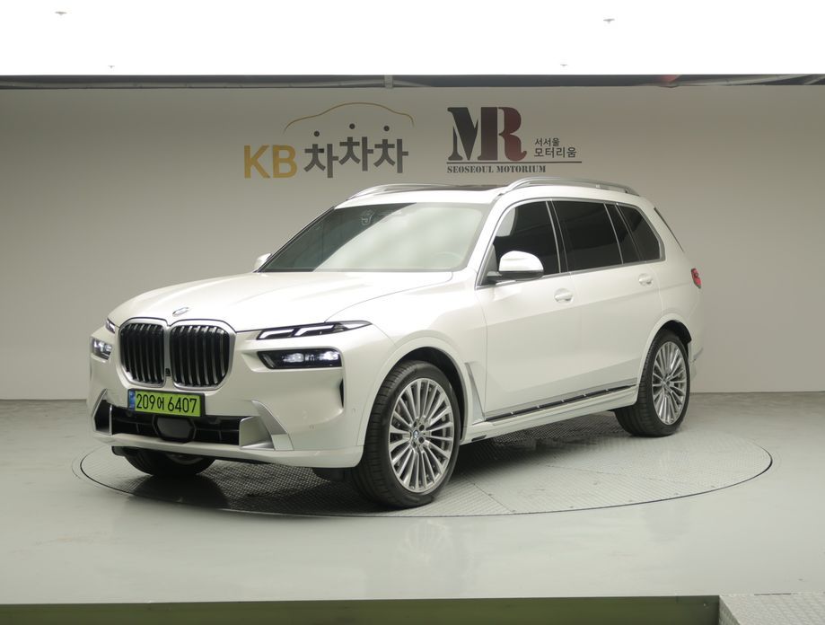 BMW X7 2025