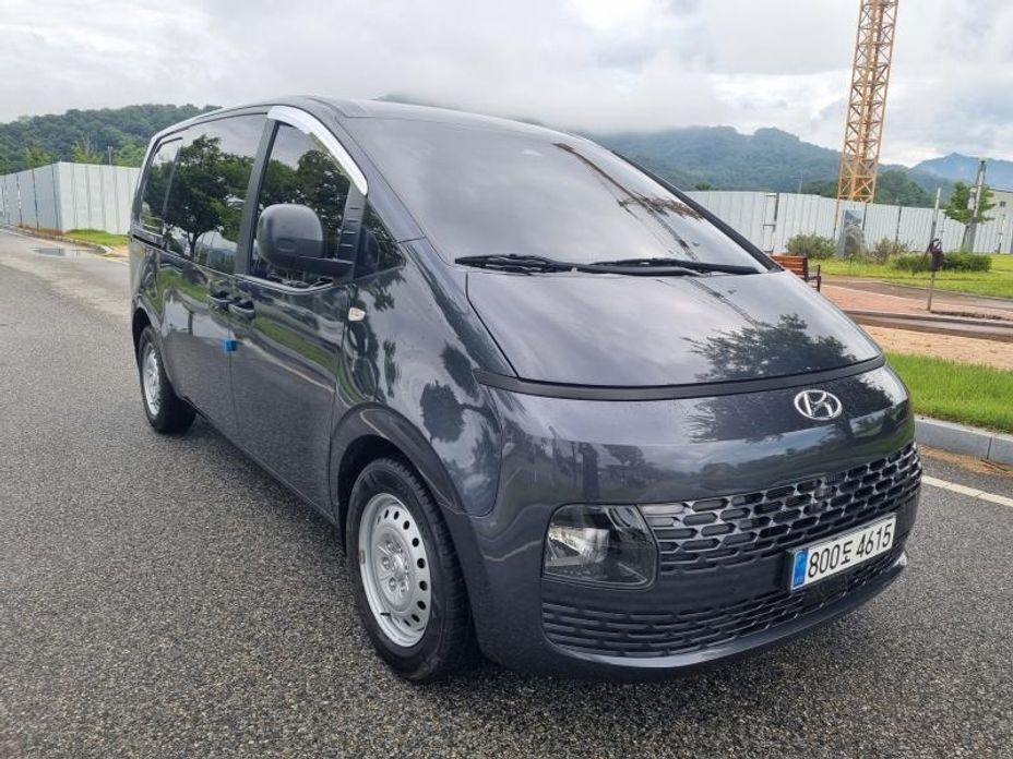 Hyundai Staria 2024
