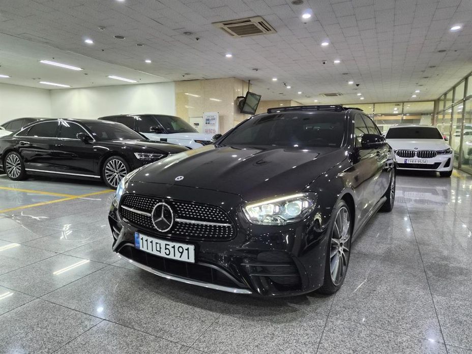 Mercedes-Benz E-Class 2021