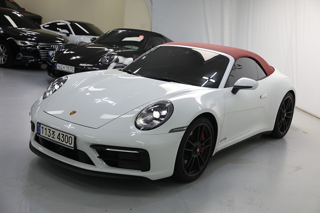 Porsche 911 2023