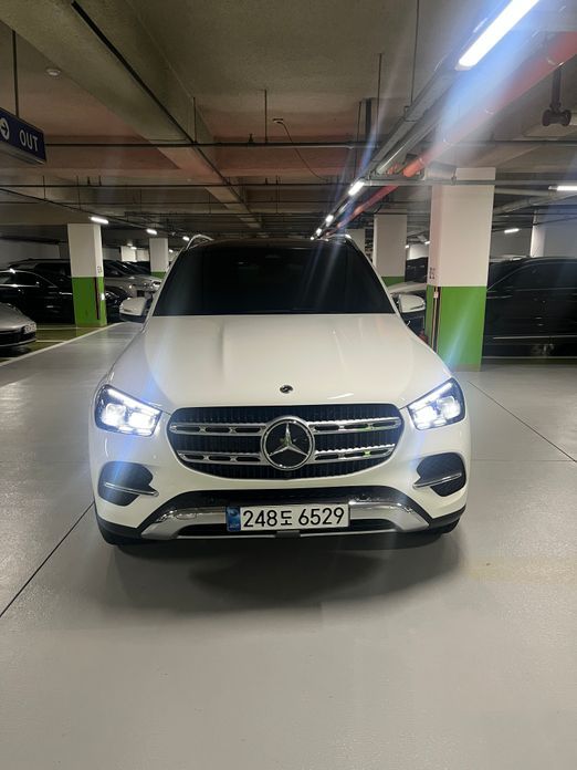 Mercedes-Benz GLE-Class 2025