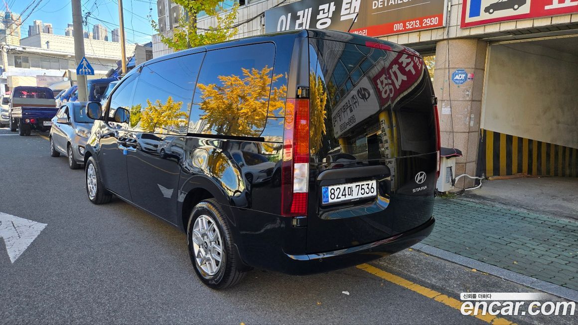 Hyundai Staria 2025