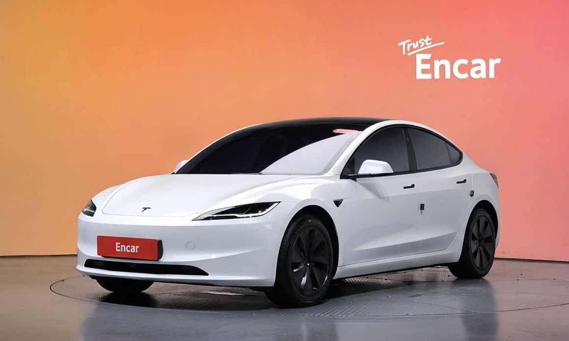 Tesla Model 3 2025
