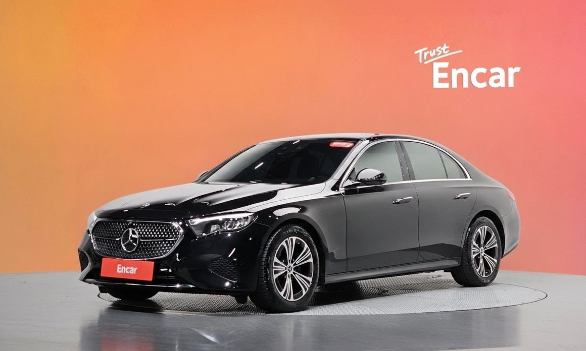 Mercedes-Benz E-Class 2024