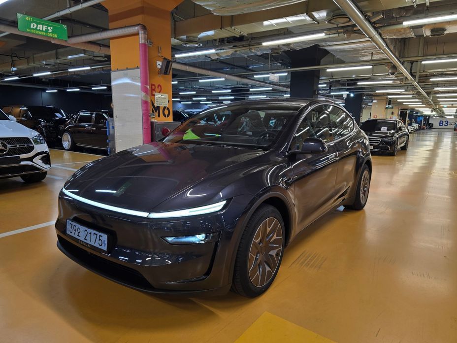 Tesla Model Y 2026