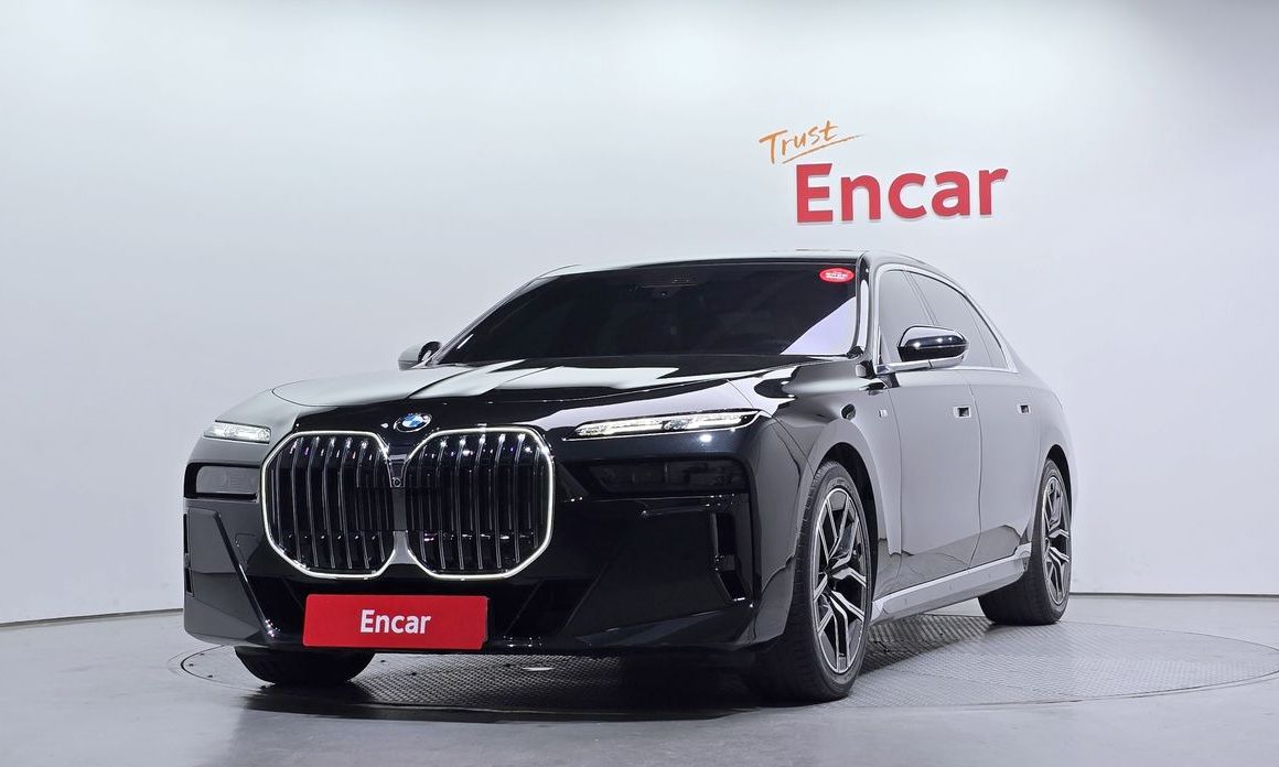 BMW 7-Series 2025