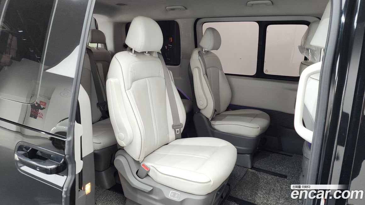 Hyundai Staria 2022