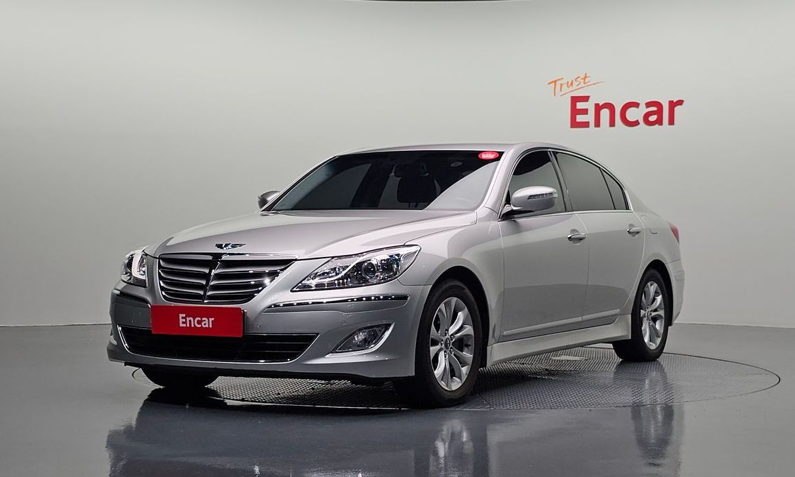 Hyundai Genesis 2012