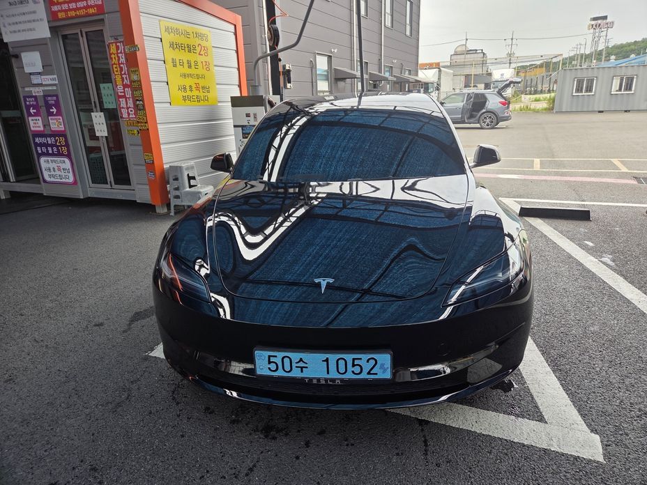 Tesla Model 3 2024