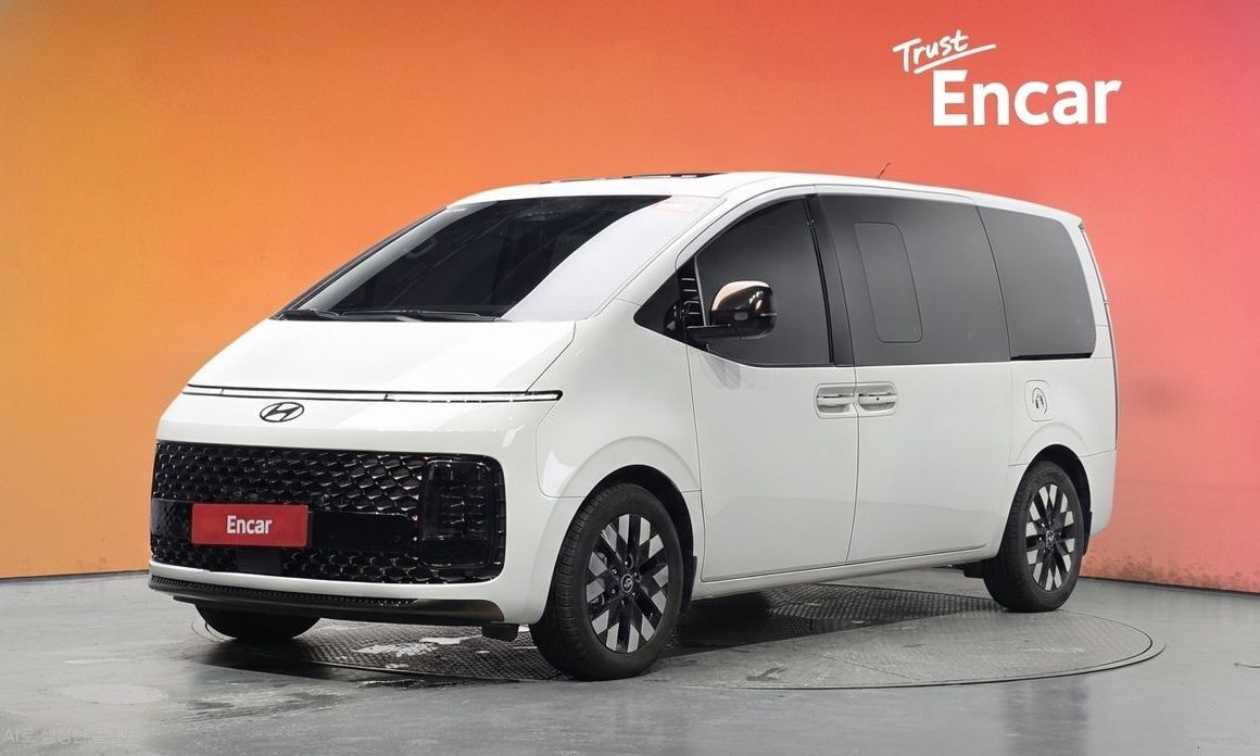 Hyundai Staria 2025