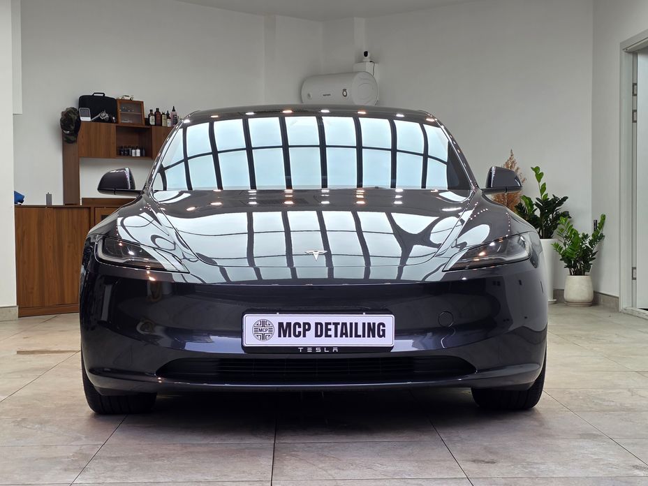 Tesla Model 3 2025