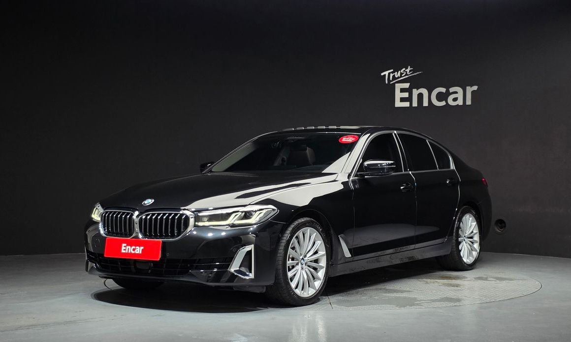 BMW 5-Series 2023
