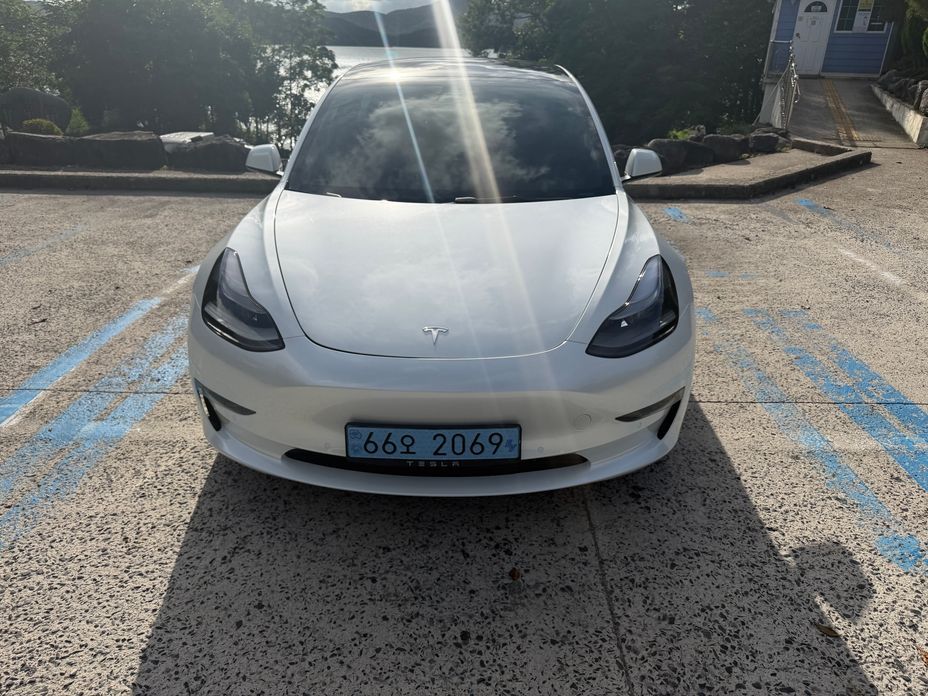 Tesla Model 3 2022