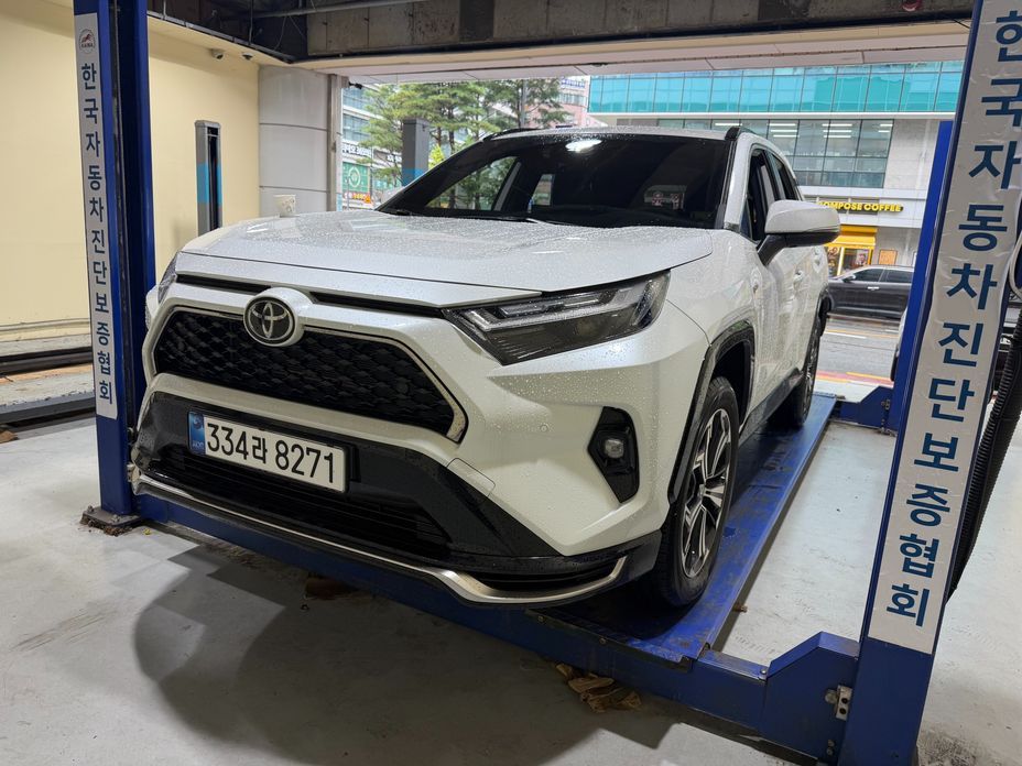 Toyota RAV4 2025