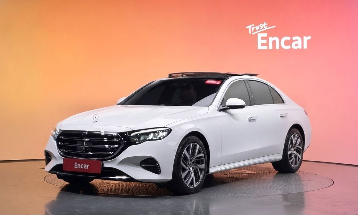 Mercedes-Benz E-Class 2024