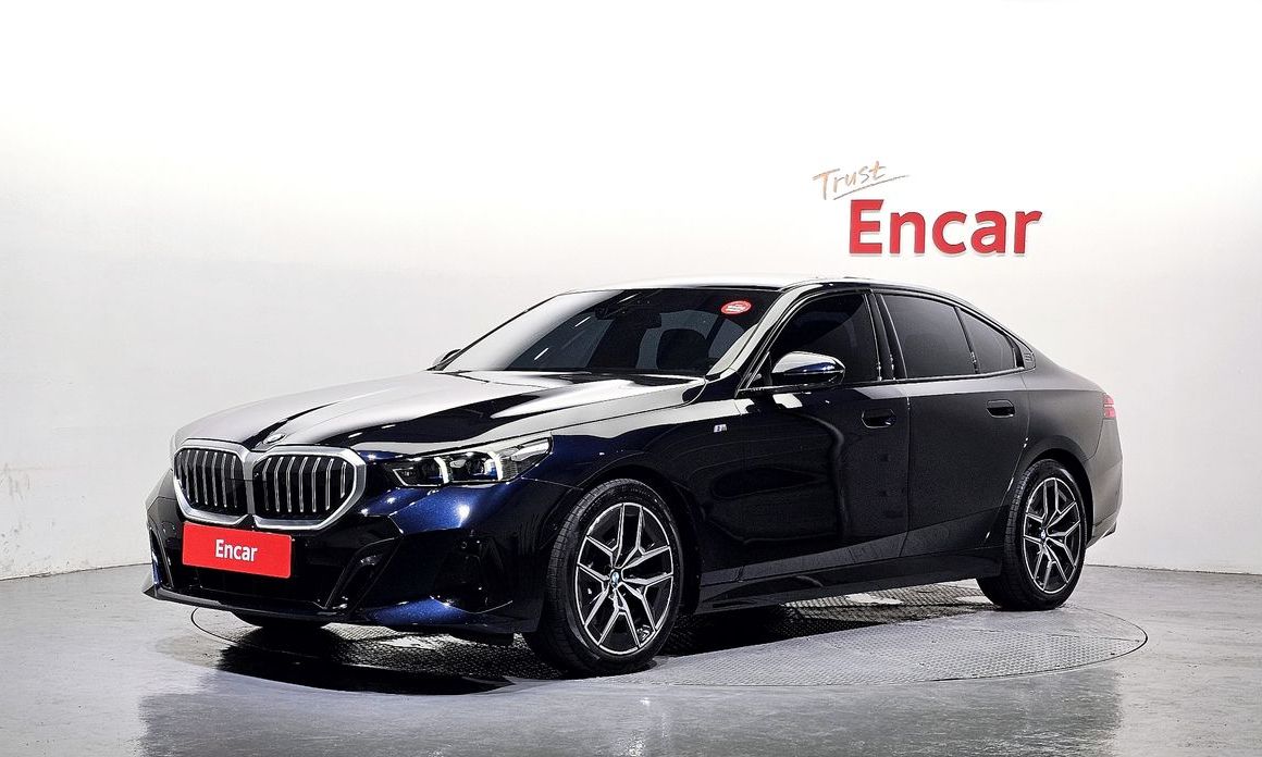 BMW 5-Series 2025