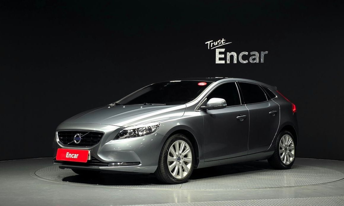 Volvo V40 2016
