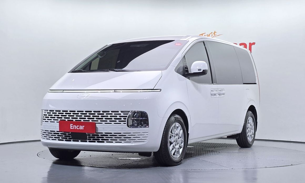 Hyundai Staria 2025