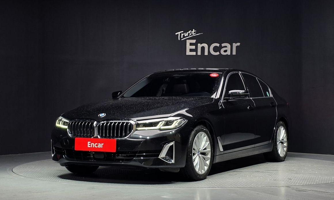 BMW 5-Series 2023