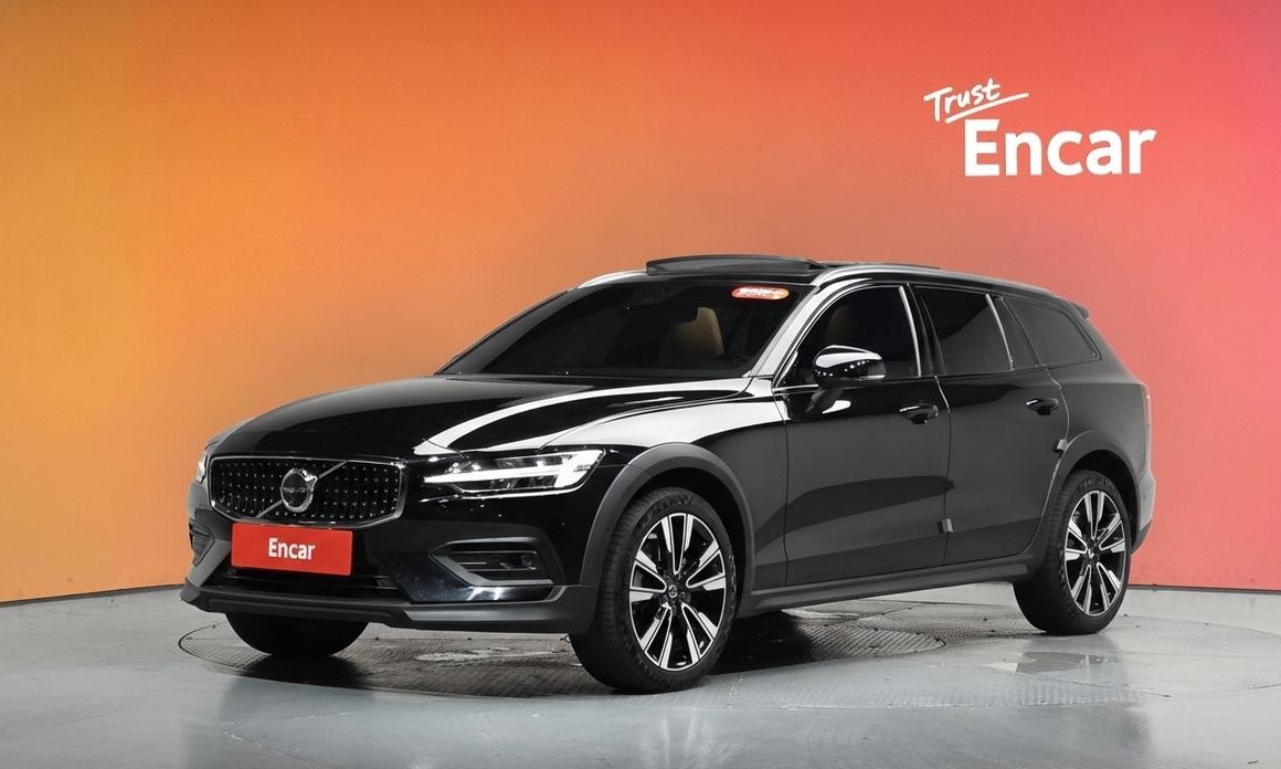 Volvo V60 2023
