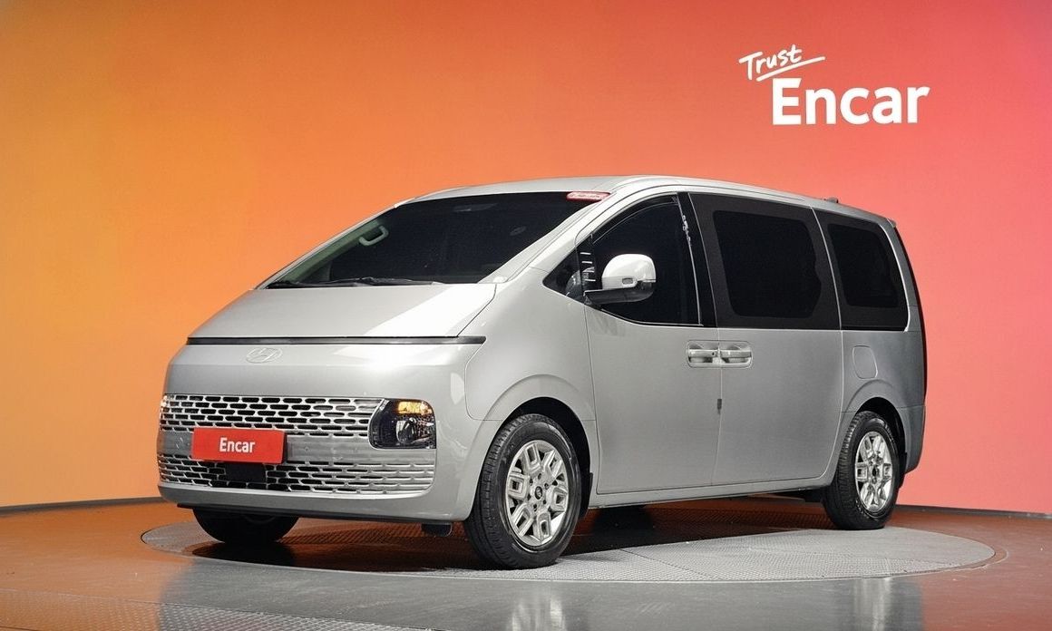 Hyundai Staria 2025