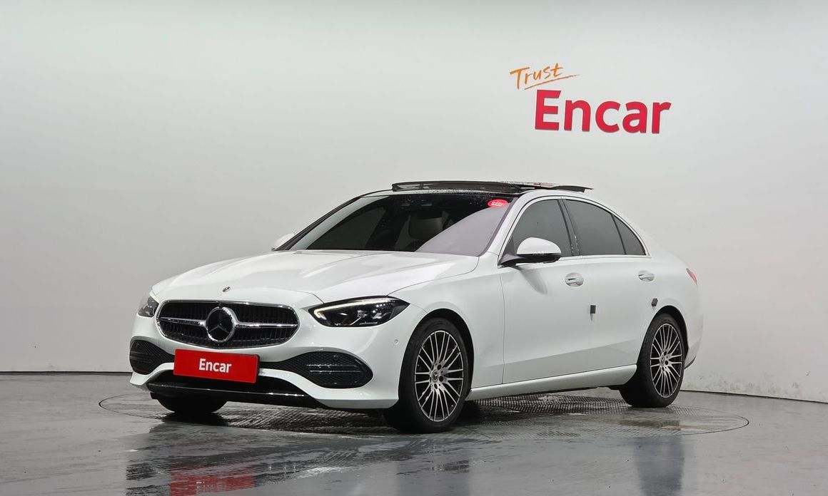 Mercedes-Benz C-Class 2024