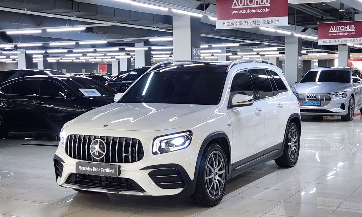 Mercedes-Benz GLB-Class 2023