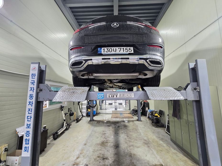 Mercedes-Benz GLC-Class 2024