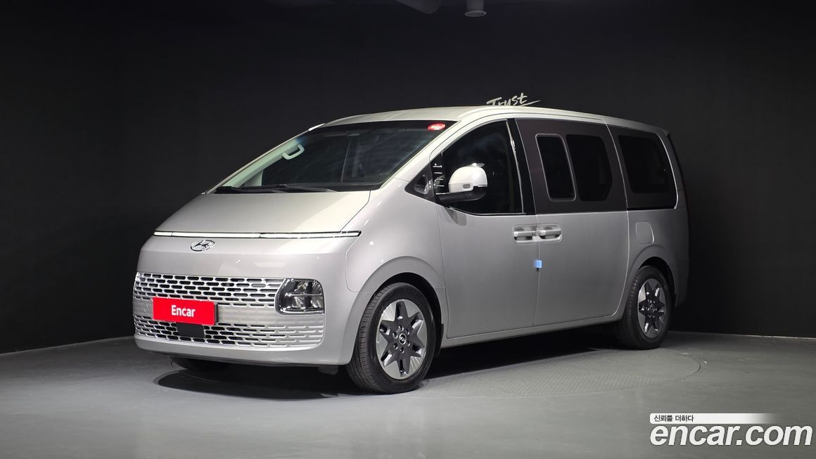 Hyundai Staria 2022