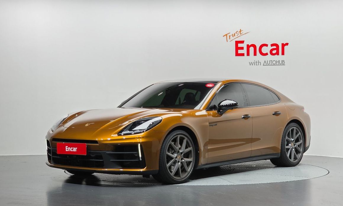 Porsche Panamera 2025