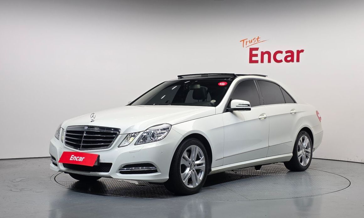 Mercedes-Benz E-Class 2011