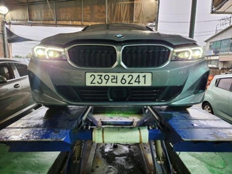 BMW 3-Series 2025