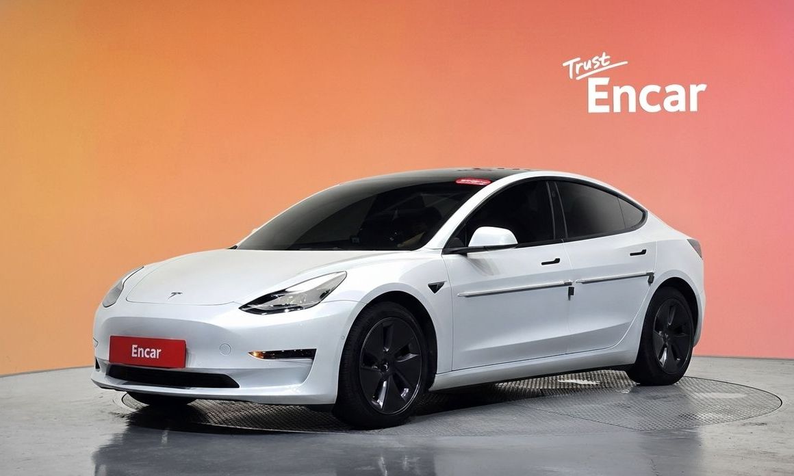 Tesla Model 3 2022